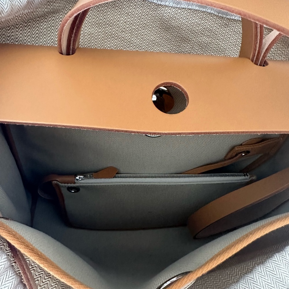 Hermes Laque Zipbag 31 - Picture 12 of 17